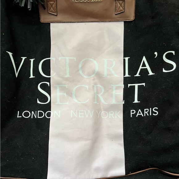 Victoria’s Secret weekender bag tote - Picture 3 of 13